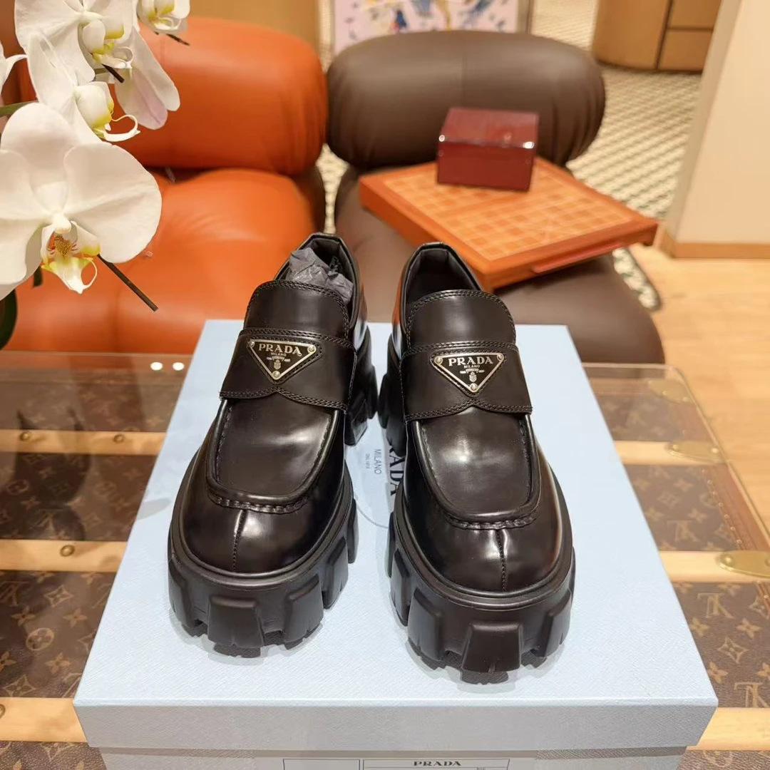 未使用 Prada/普拉达 厚底乐福鞋  7cm增高 尺码34.5 原价10200