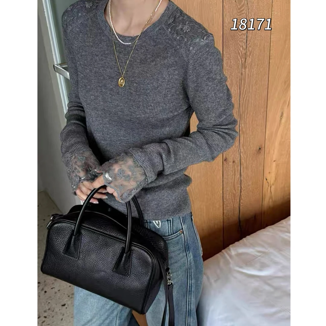 18171（部分无水洗唛介意慎拍）CHUXUN圆领手袖蕾丝拼接长袖针织衫