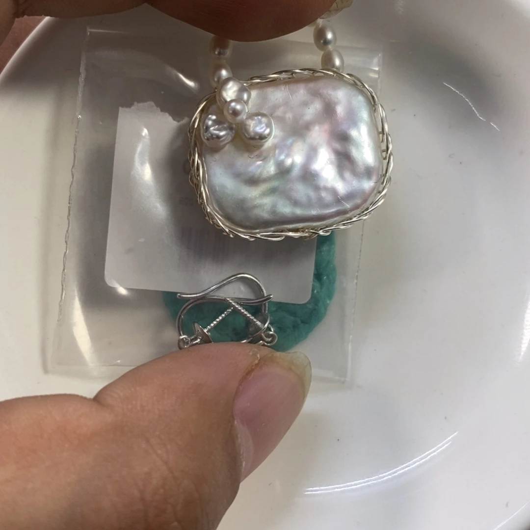 墨***竹淡水珍珠合金耳钩