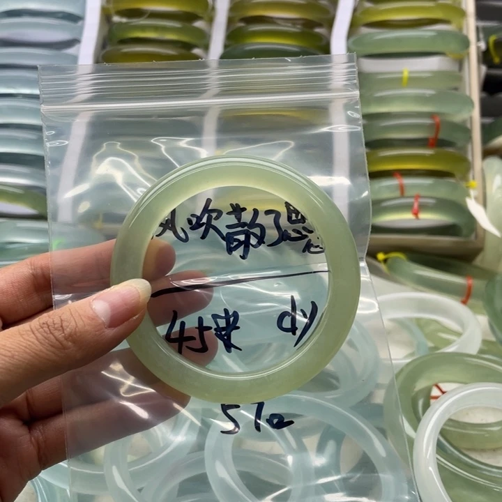 风***念蛇纹石玉未镶嵌手镯