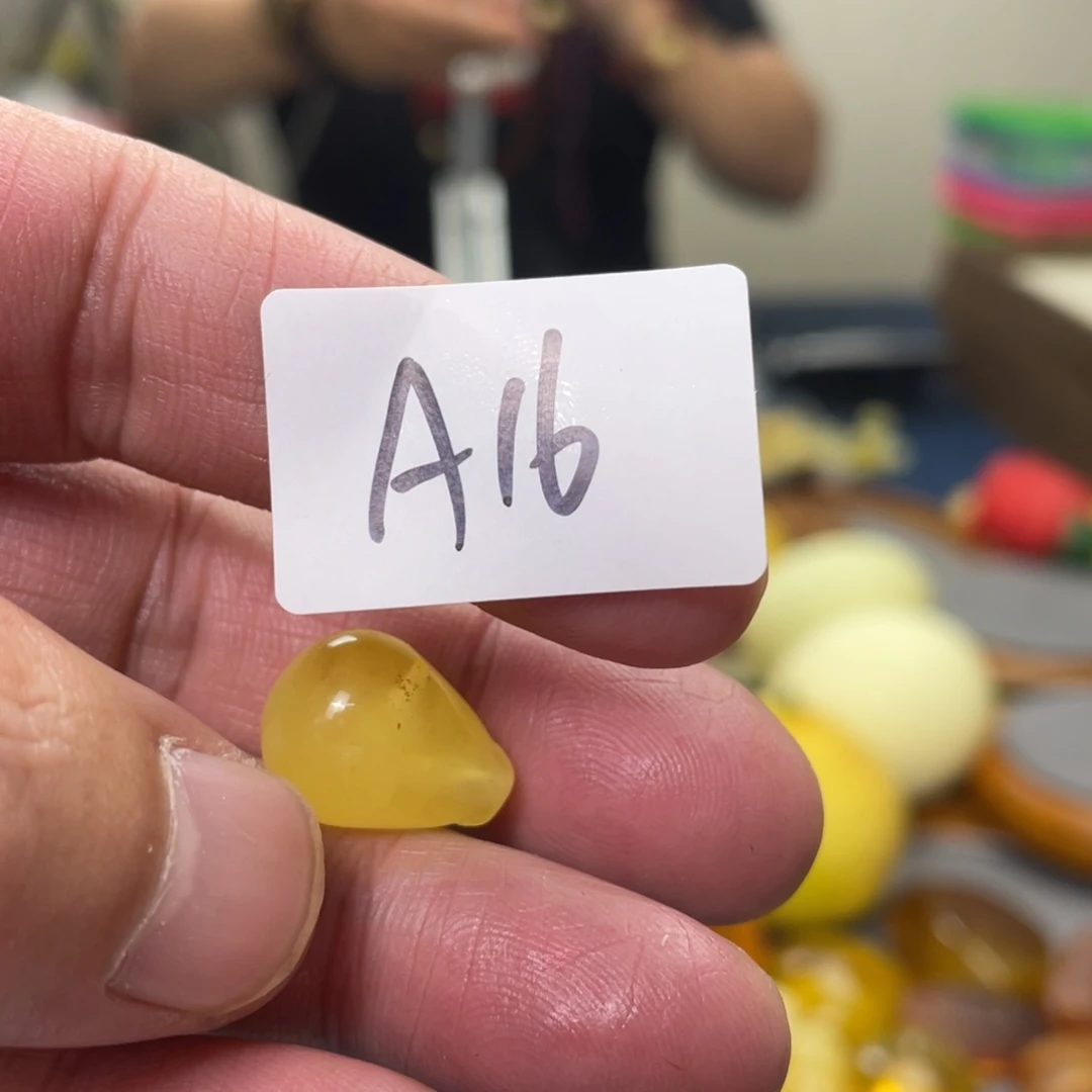 手链琥珀未镶嵌多样性发，发其中一件