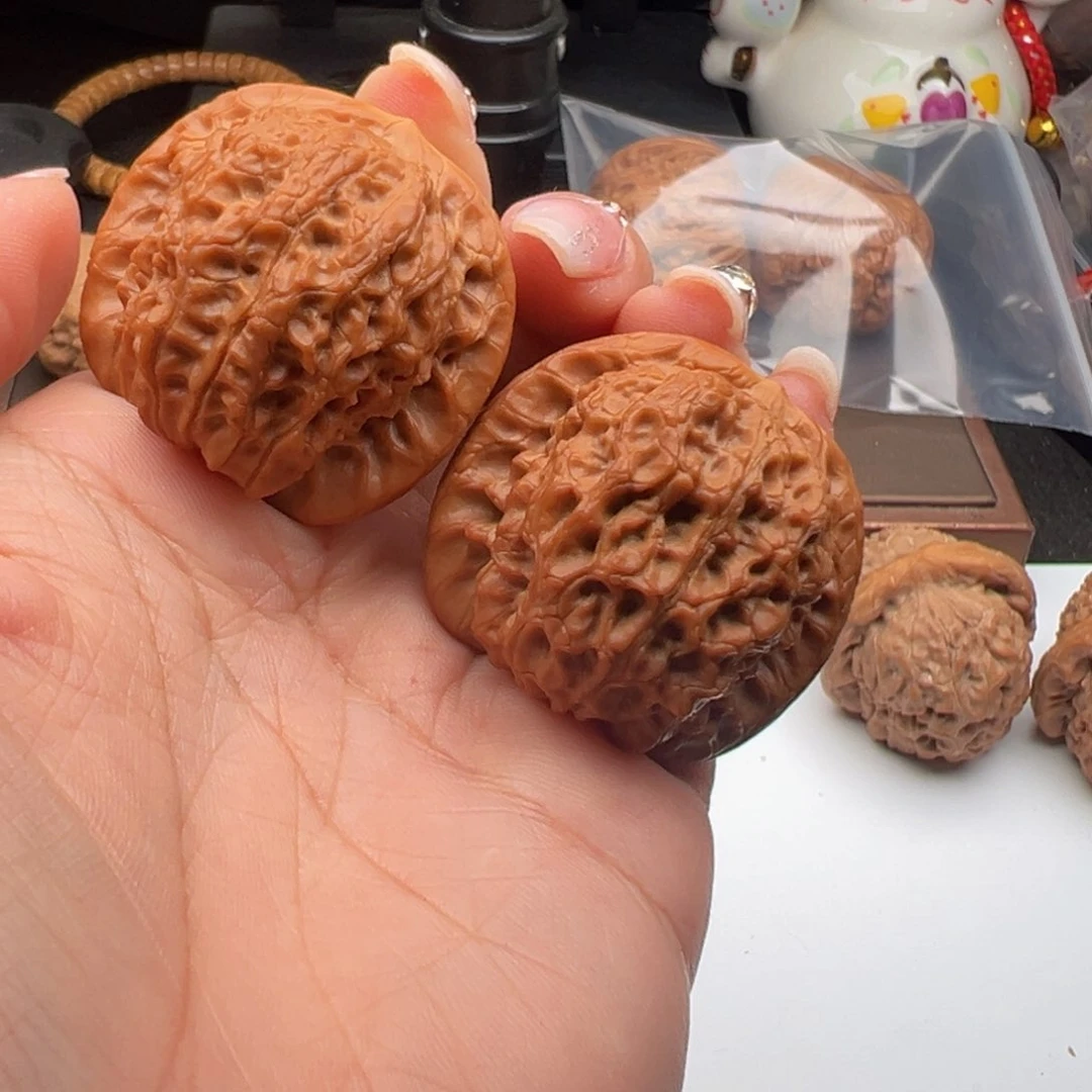 文玩核桃把件血麒麟38