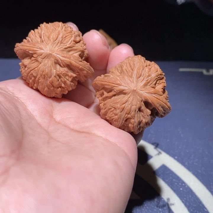 文玩核桃吊坠磨盘