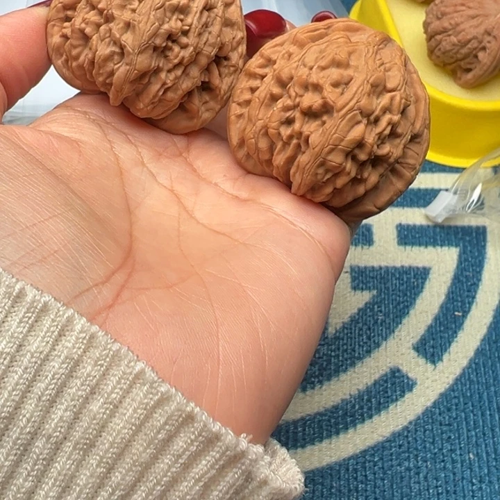 桃核吊坠文玩虎头王