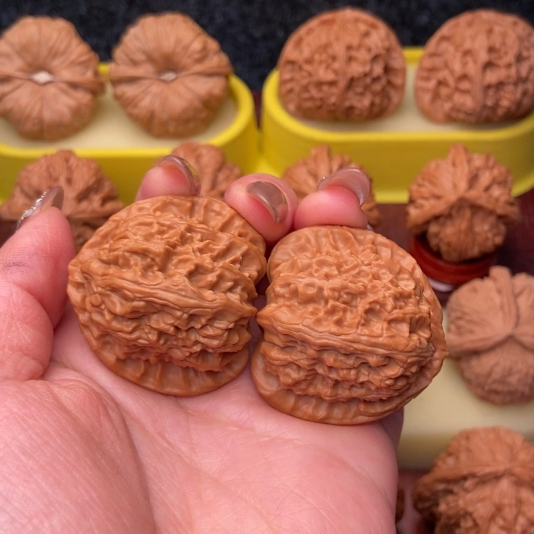 跑***里文玩核桃把件39三角白