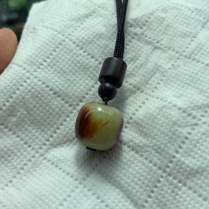 岫岩河磨玉（透闪石质玉）未镶嵌颈饰