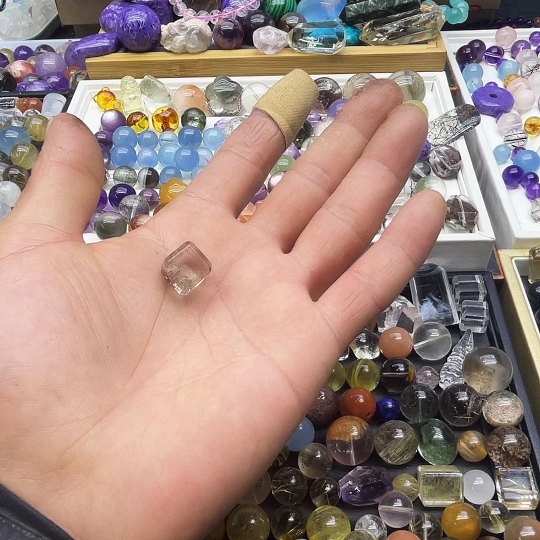 查罗石珠子合金白***。