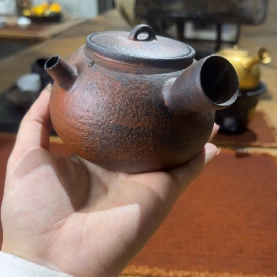 景德镇鱼和熊手工陶艺