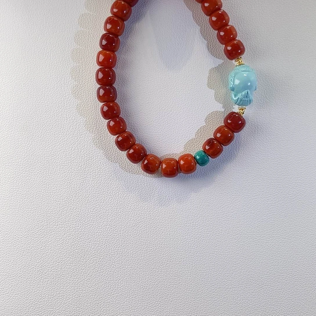 18K金镶嵌手链南红玛瑙