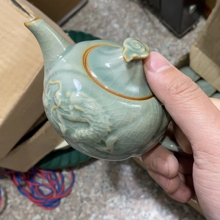 陶瓷艺术品及艺术壶