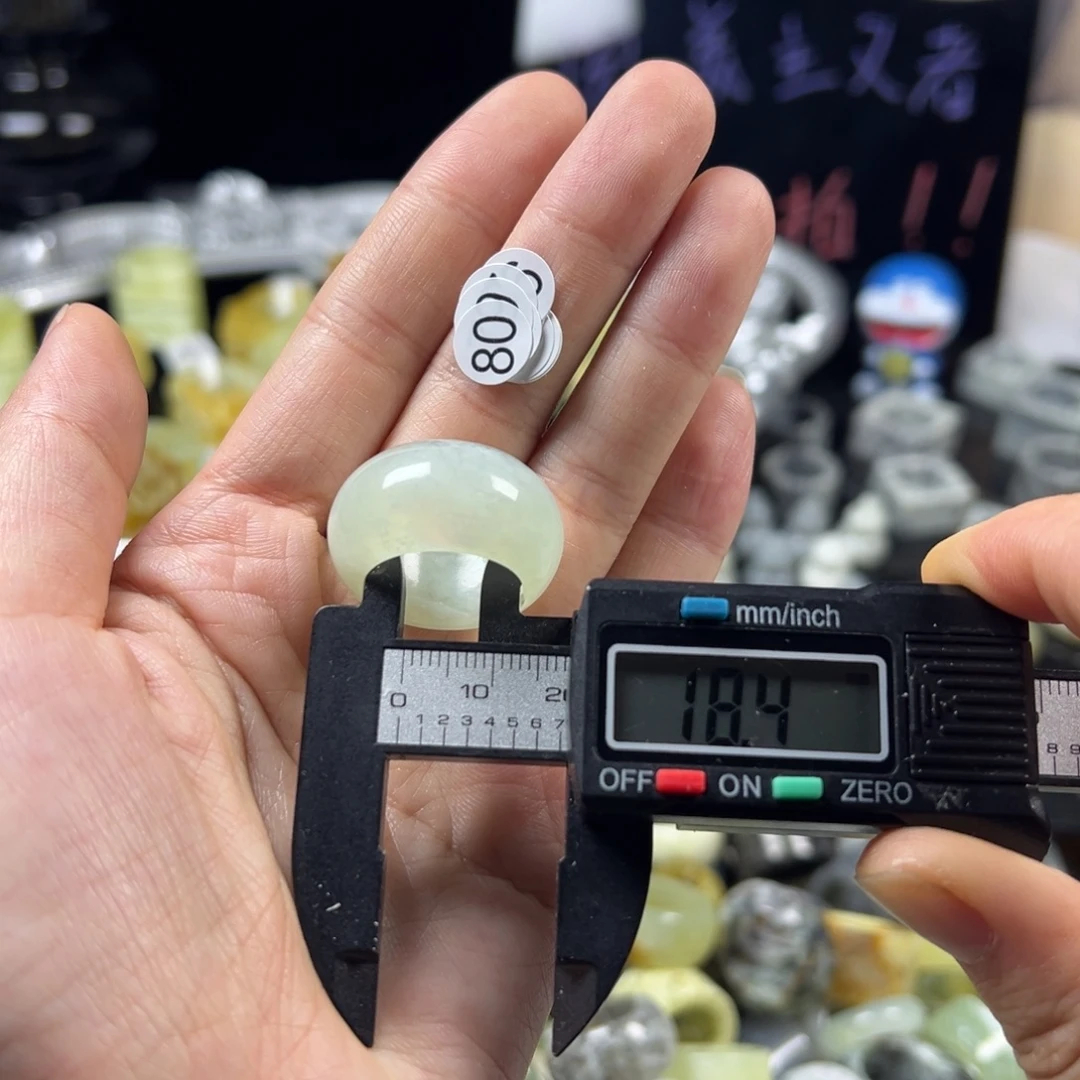 蛇纹石玉未镶嵌戒指