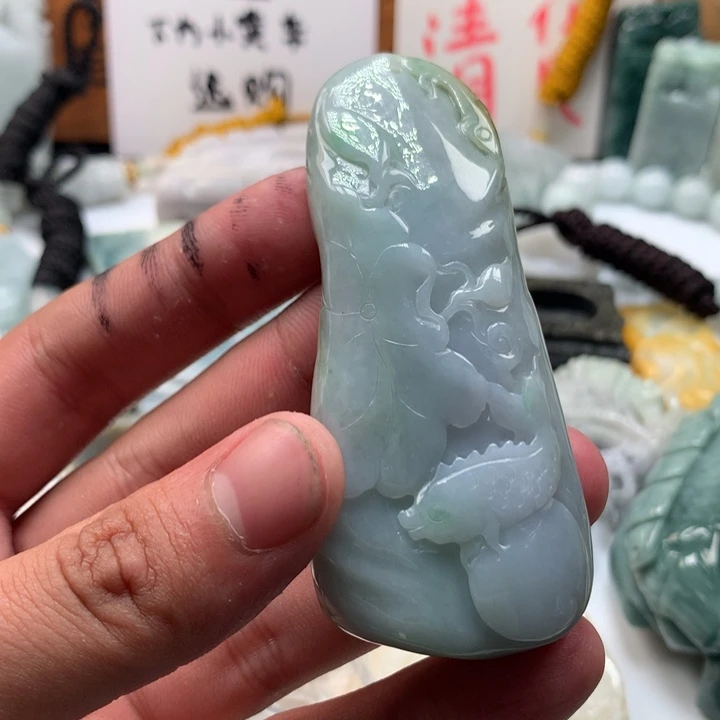 翡翠未镶嵌颈饰保真天然a货翡翠