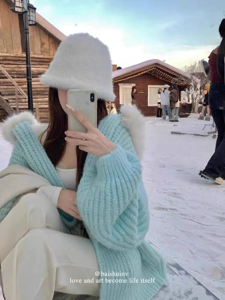 杏色连帽软糯奶黄包毛衣女秋冬新款慵懒松弛感宽松针织衫保暖外套