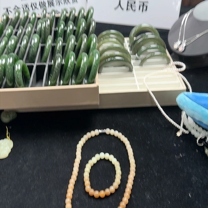 和田玉（糖玉）手链未镶嵌锅***森