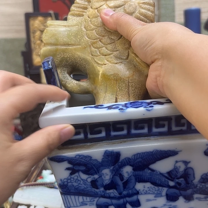 尘***埃瓷片瓷瓶、紫砂壶茶具