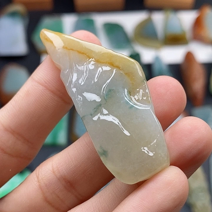 定制翡翠未镶嵌翡翠