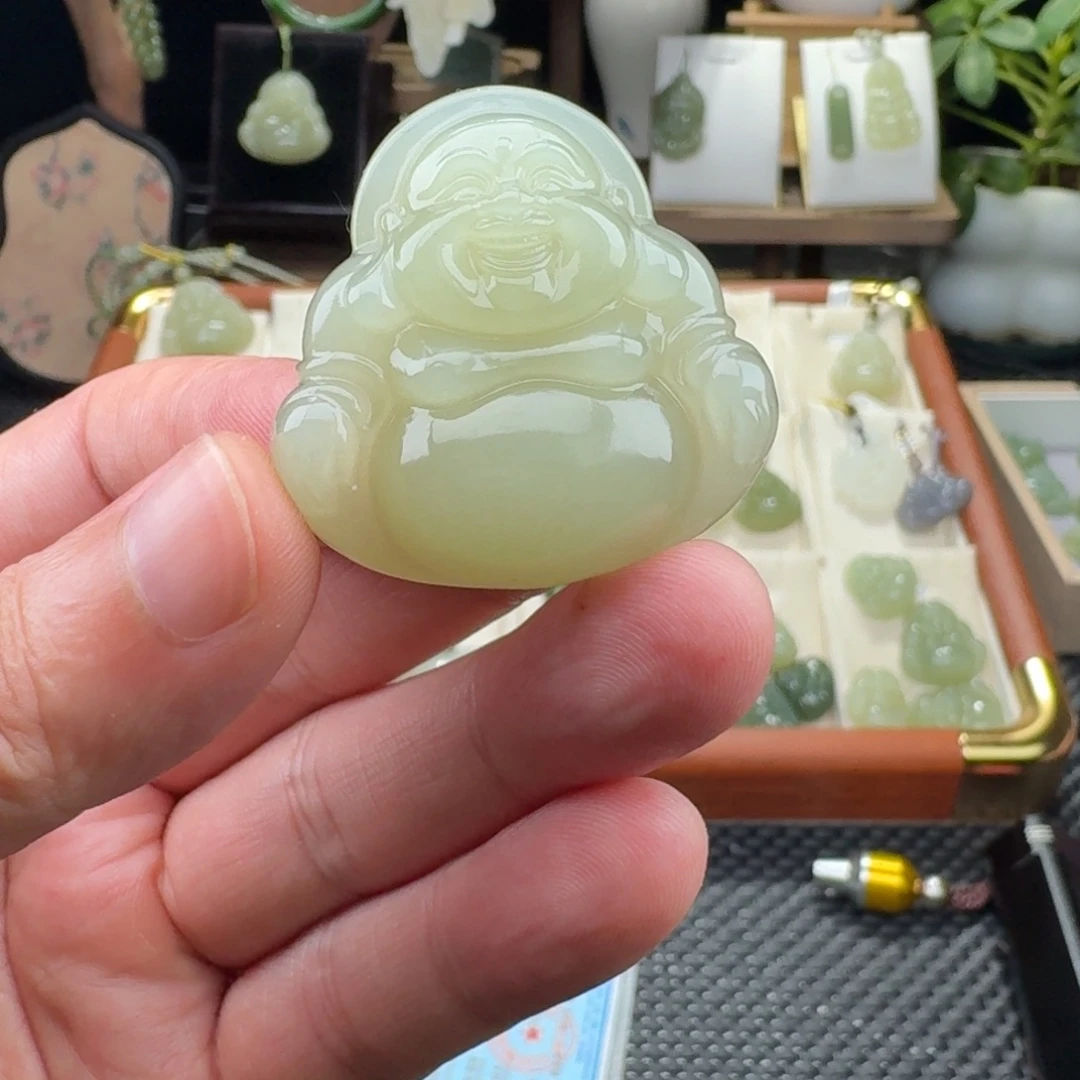 九***机颈饰未镶嵌和田玉