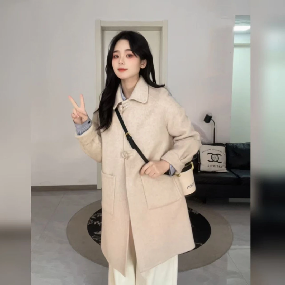 【秋冬新款】2828时尚牛角扣半圆贴口袋中长款羊毛大衣