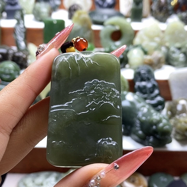 和田玉颈饰未镶嵌