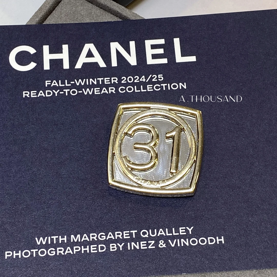 95新 Chanel/香奈儿 浅金色31号镜面方形胸针