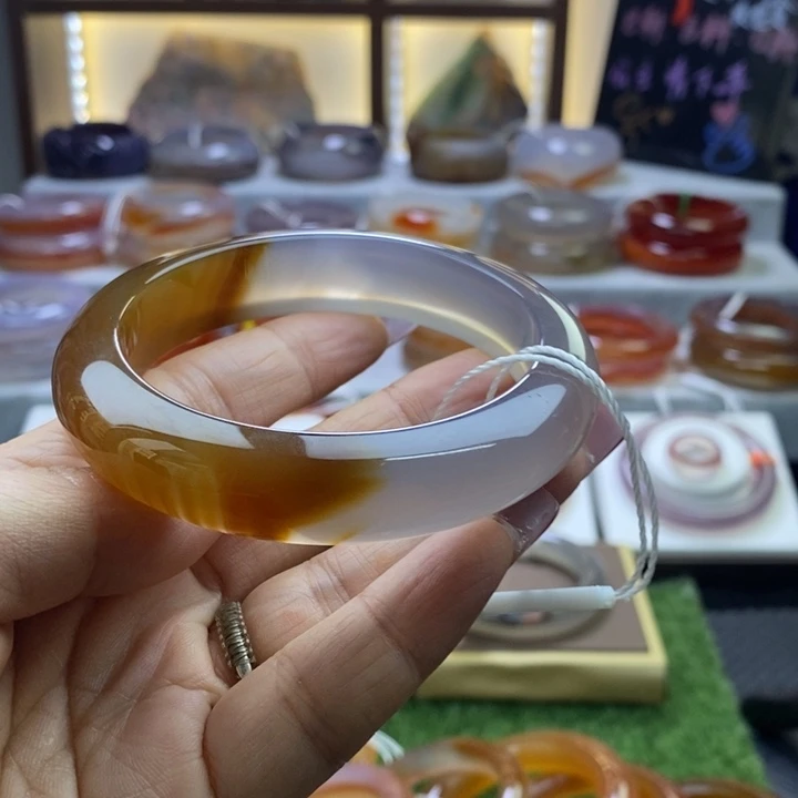 手镯玛瑙/玉髓未镶嵌