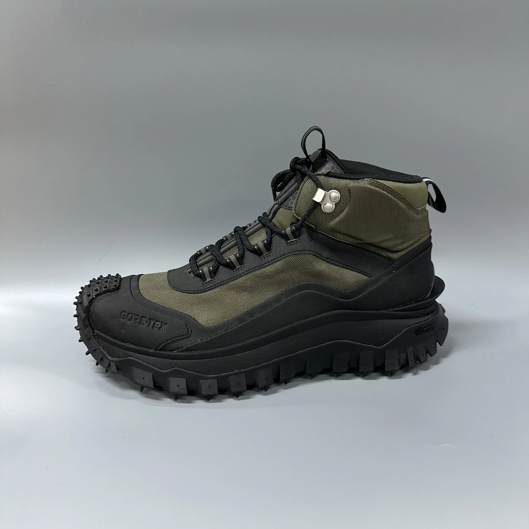 MONCLER/蒙口 mo155 绿黑拼色登山靴 时尚潮流
