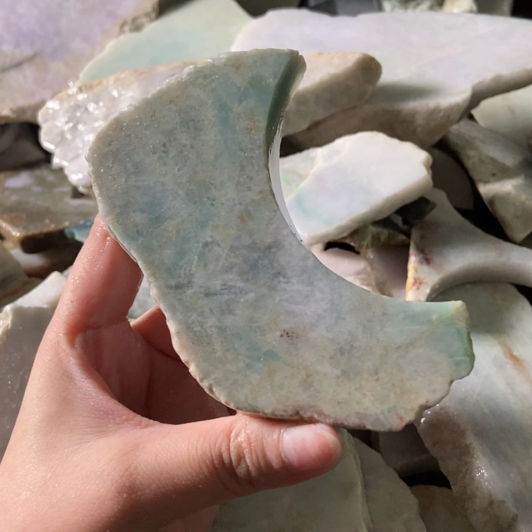 翡翠挂件未镶嵌天然翡翠