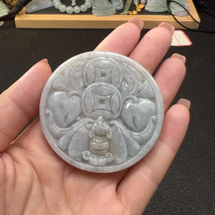 颈饰未镶嵌翡翠天然