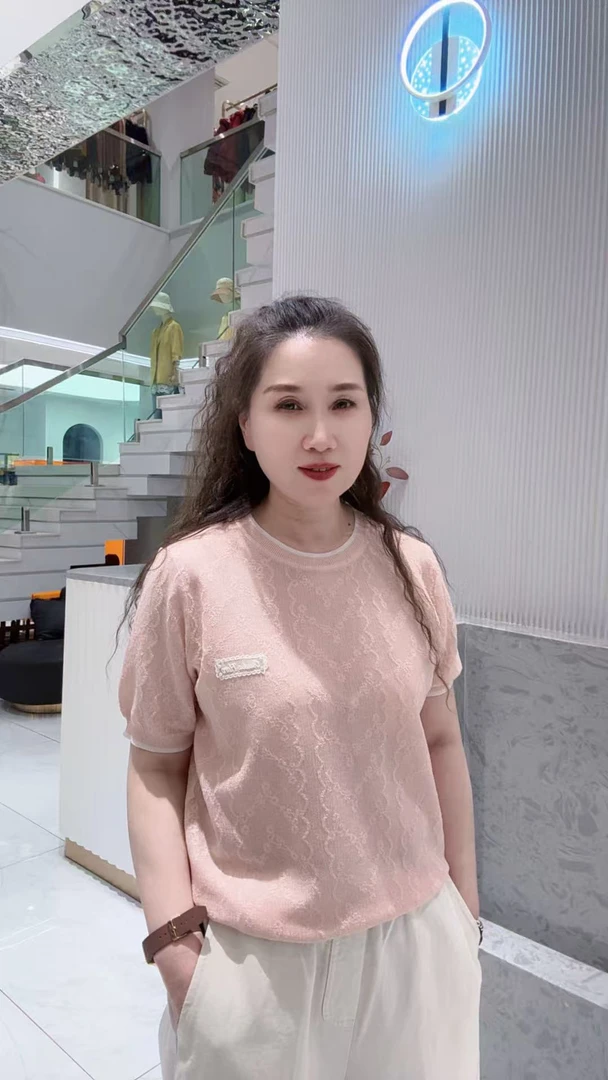 《仙姐精选》时尚珍珠蕾丝精品短袖