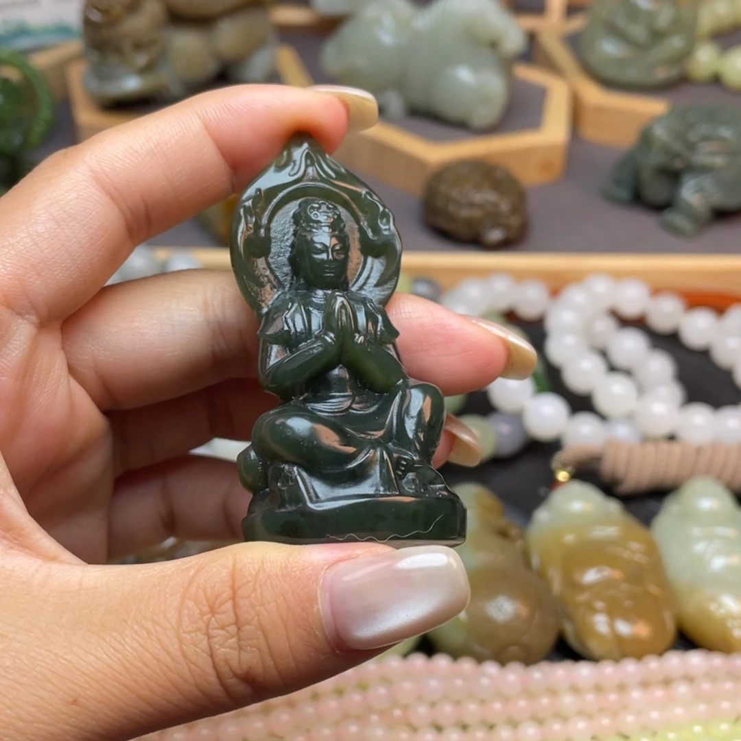 颈饰未镶嵌和田玉