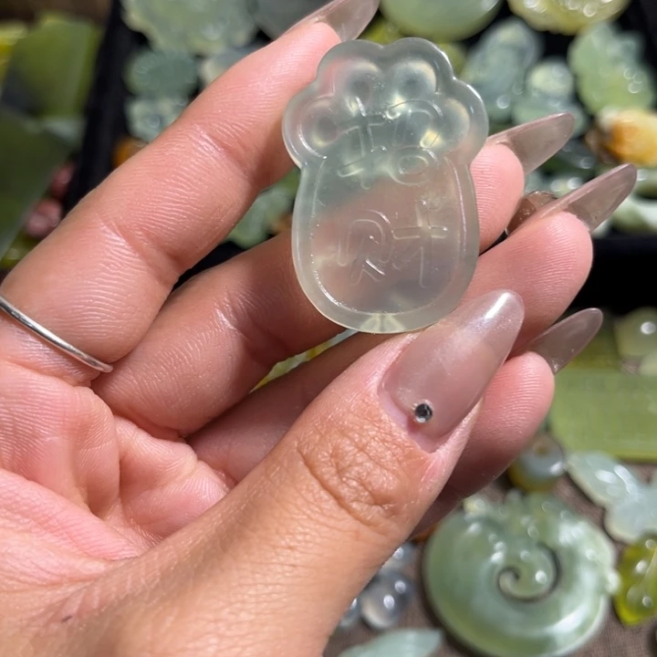 蛇纹石玉合金颈饰