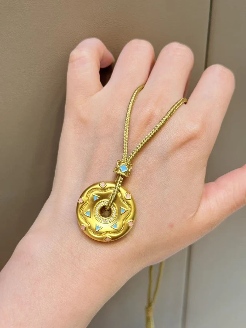 【贞爱福】黄金足金大爆款【甜甜圈】黄金吊坠时尚可爱设计师款