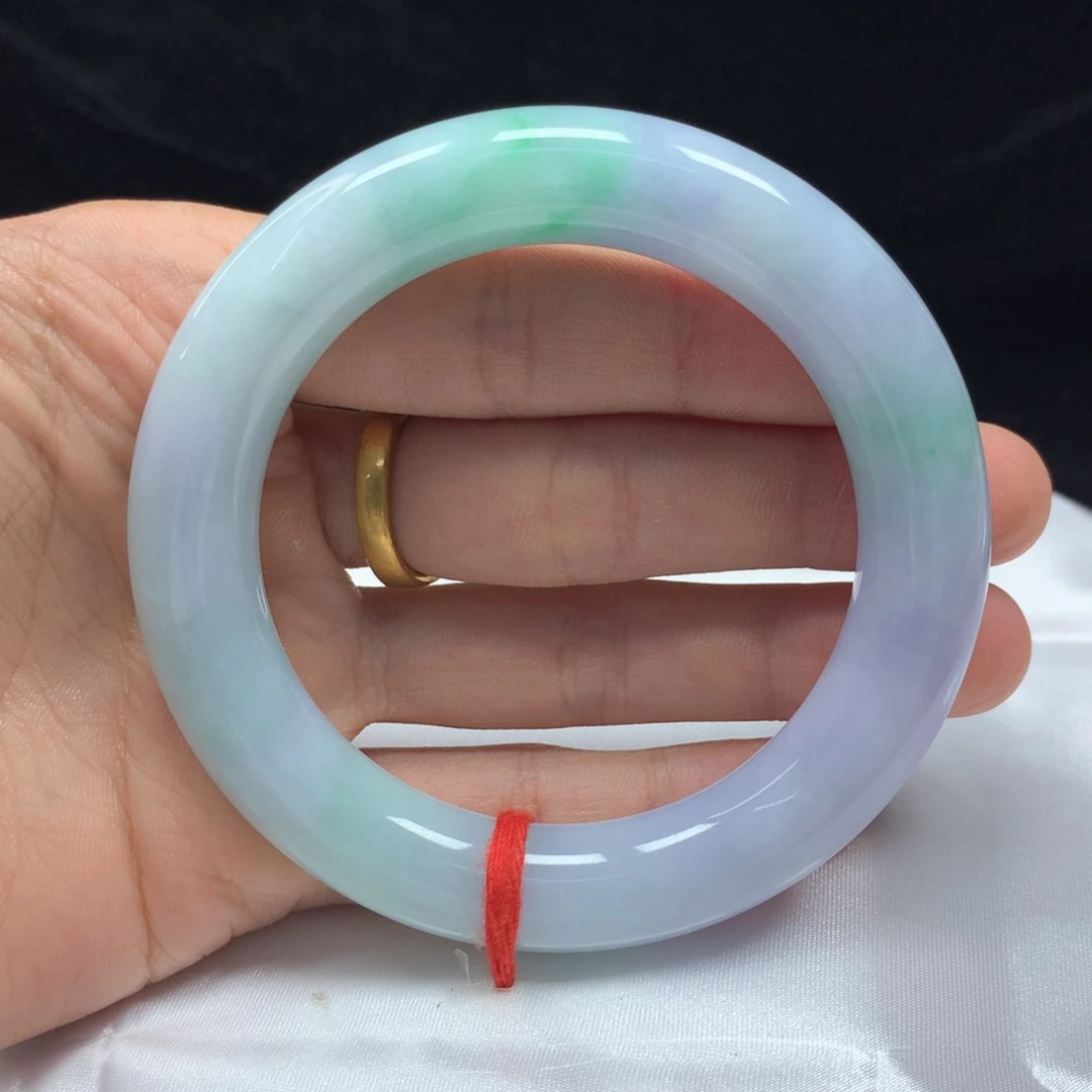 未镶嵌手镯（圆镯）翡翠55.6