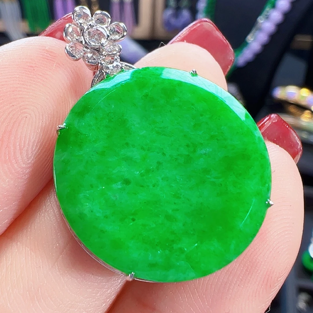 翡翠18K金镶嵌颈饰签收后24小时鉴赏期