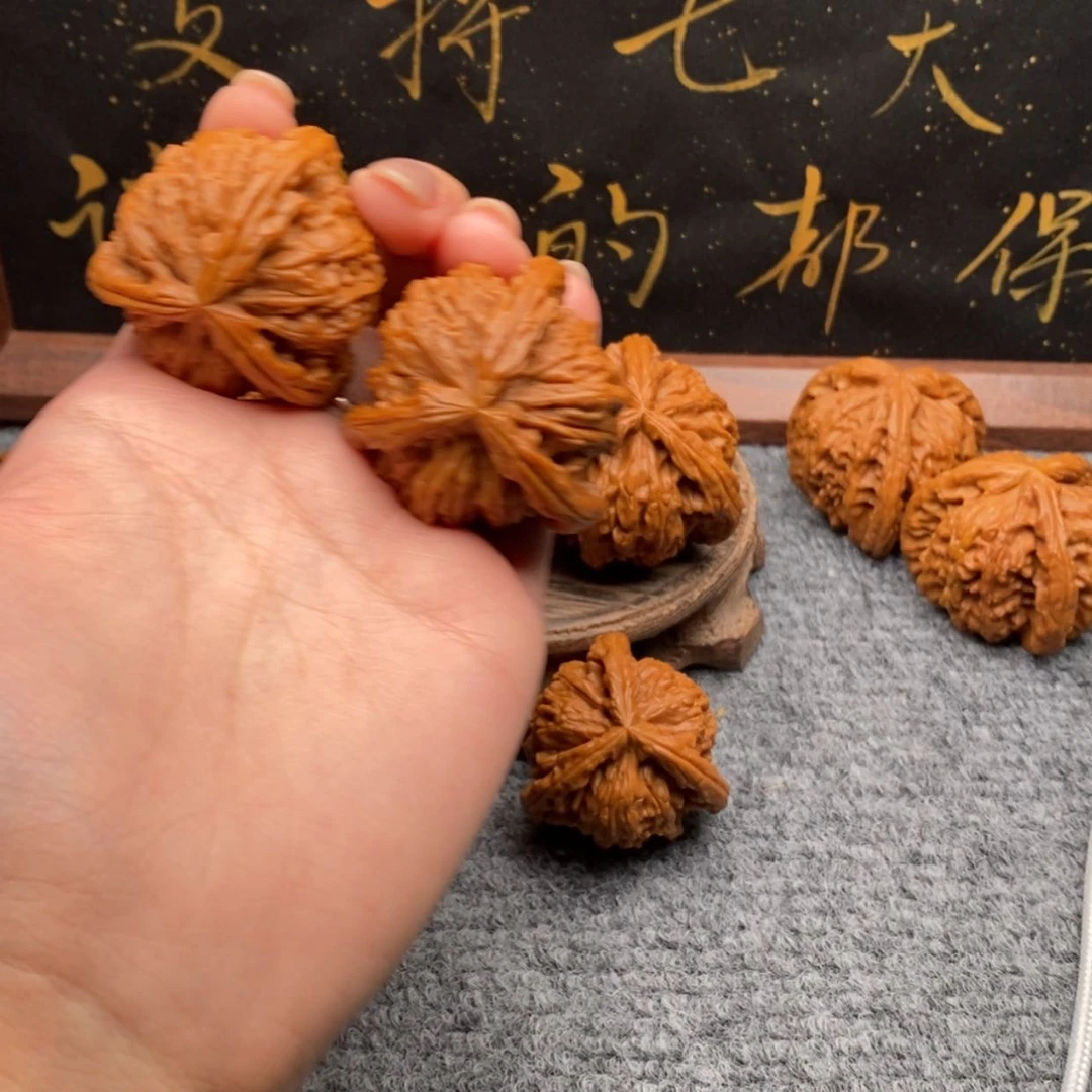 【闪购商品】吊坠文玩核桃做**己