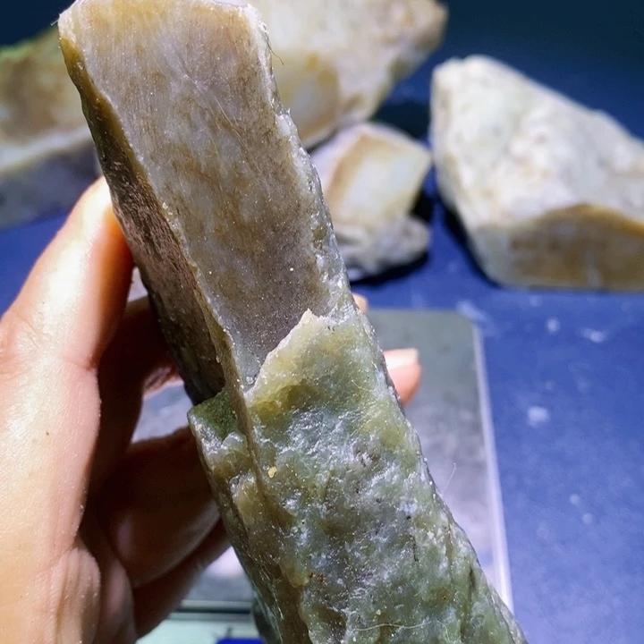 未镶嵌和田玉珠宝半成品