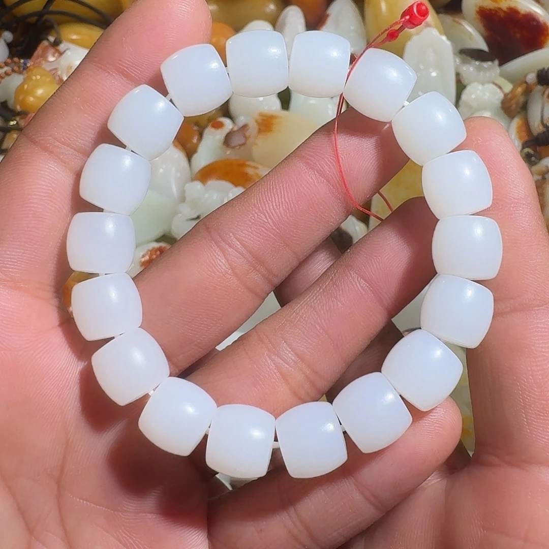 驿***。和田玉未镶嵌挂件