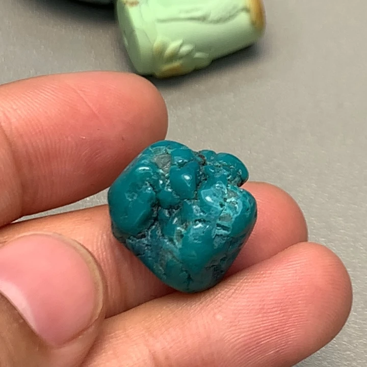未镶嵌绿松石颈饰