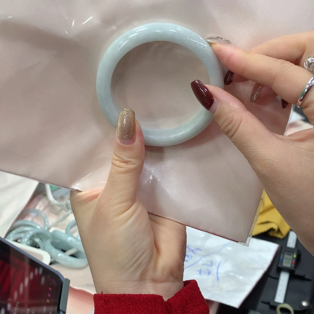 翡翠手镯未镶嵌紫*买断