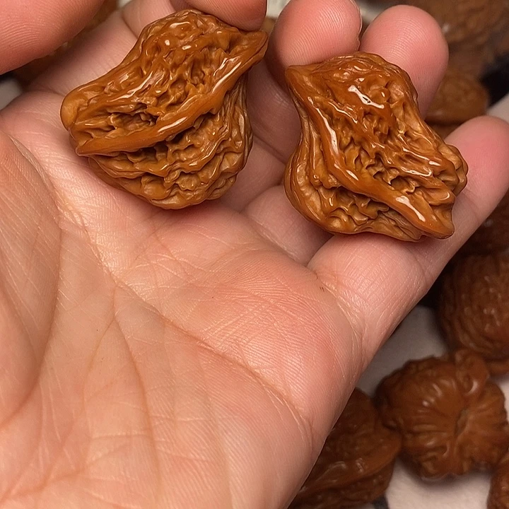 文玩核桃把件小鸟