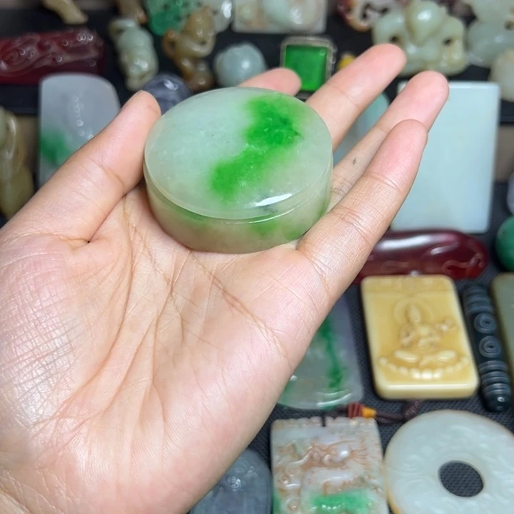 吊坠滴血莲花菩提