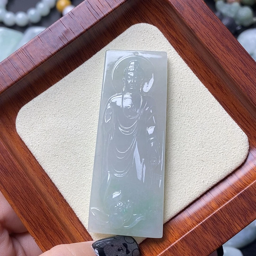 翡翠未镶嵌颈饰阿弥陀佛