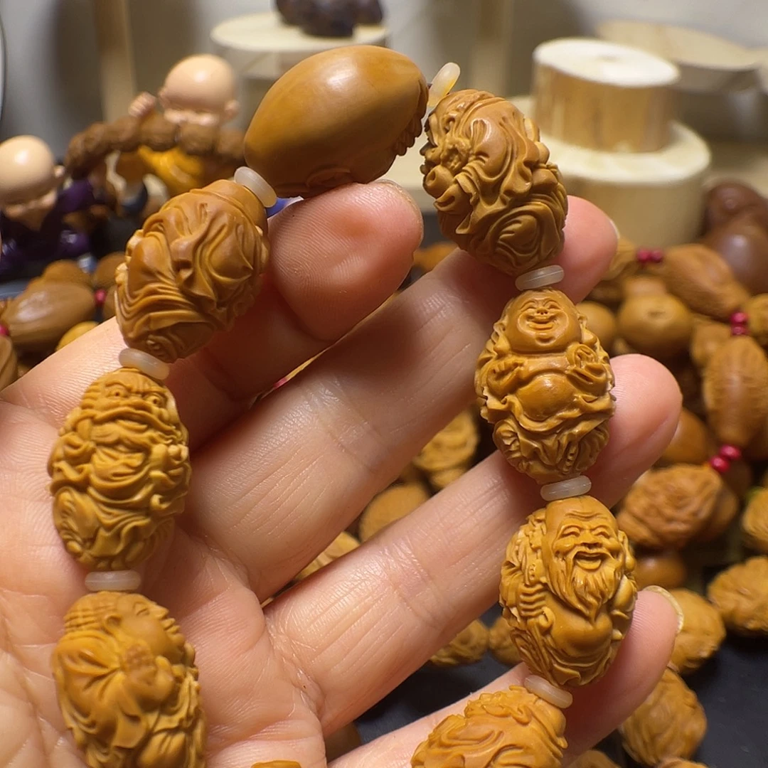 手串橄榄核wrrtyui