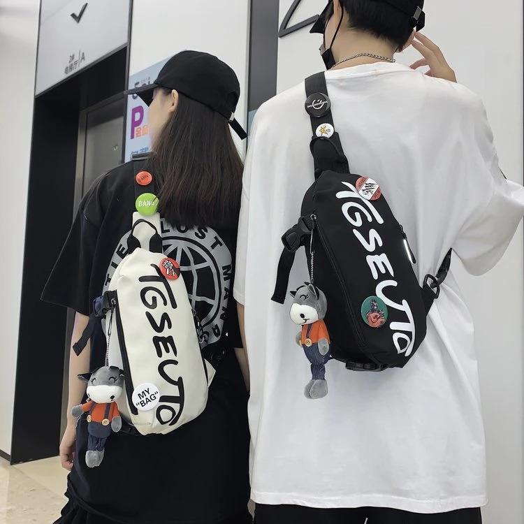 潮流夏季情侣同款印花胸包新款休闲百搭单肩包潮酷街头斜挎包