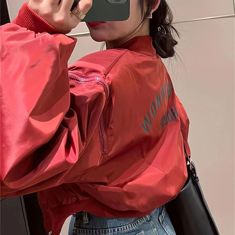 别致高腰红色字母印花开衫上衣2022早春新款设计感洋气棒球服外套