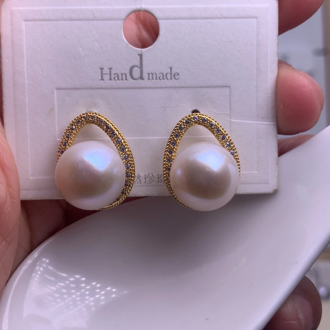 未镶嵌耳饰淡水珍珠