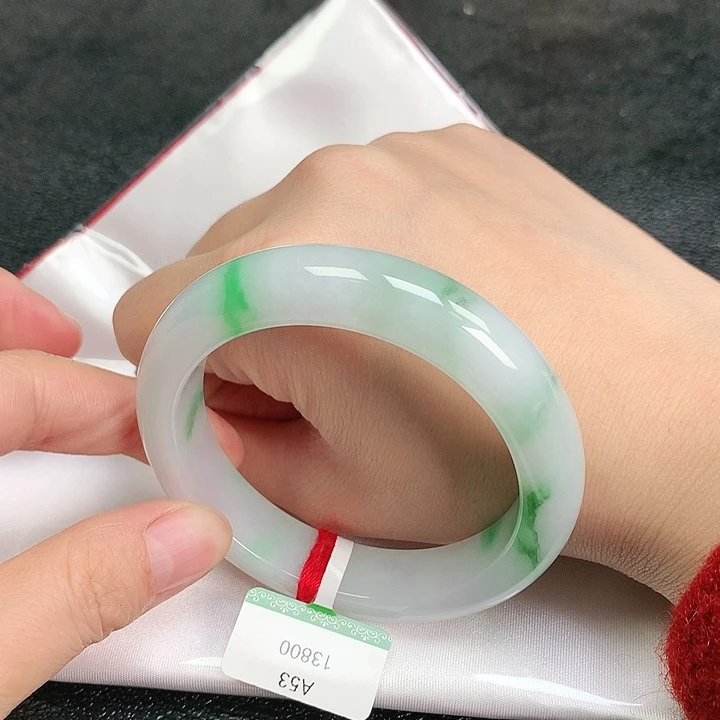【闪购商品】翡翠手镯未镶嵌5354圈