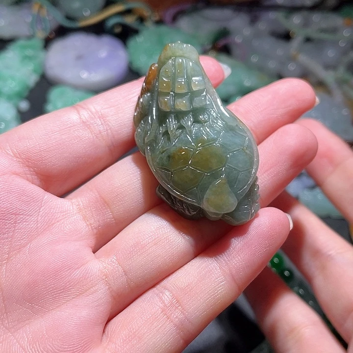 颈饰未镶嵌翡翠天