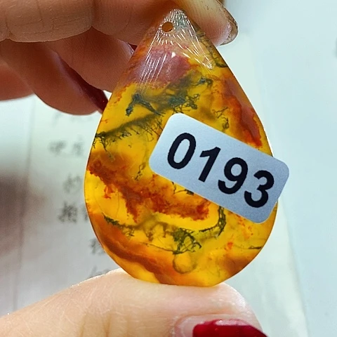 未镶嵌颈饰玛瑙/玉髓老****后