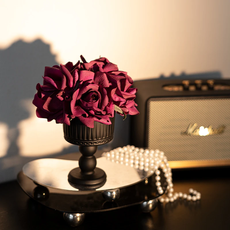 轻奢手感仿真花保湿玫瑰假花高脚杯客厅餐厅花艺摆件玄关软装